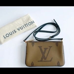 LOUIS VUITTON DOUBLE ZIP POCHETTE CROSSBODY
